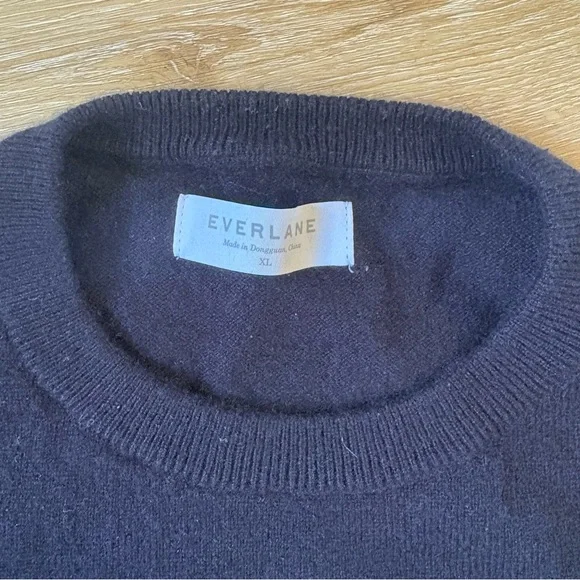 Everlane The Cashmere Crew